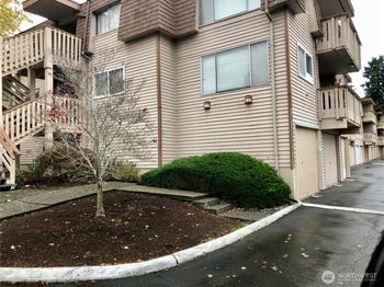7217 NE 175th