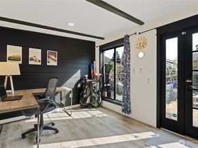 742 N 100 Street, Seattle WA 98133