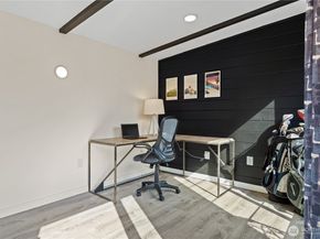 742 N 100 Street, Seattle WA 98133