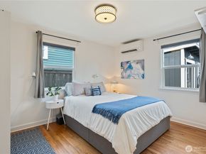 742 N 100 Street, Seattle WA 98133