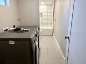 7901 16th Avenue SW, Seattle WA 98106