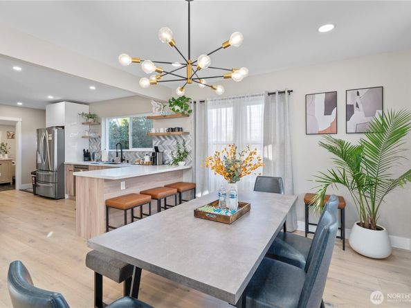 7901 16th Avenue SW, Seattle WA 98106