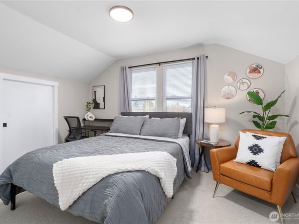 7901 16th Avenue SW, Seattle WA 98106