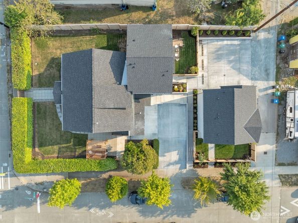 7901 16th Avenue SW, Seattle WA 98106