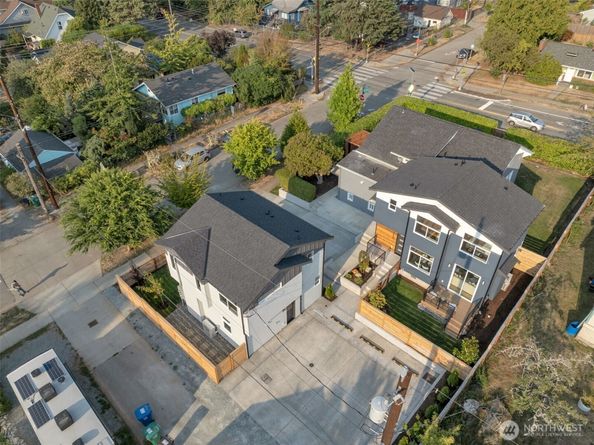 7901 16th Avenue SW, Seattle WA 98106