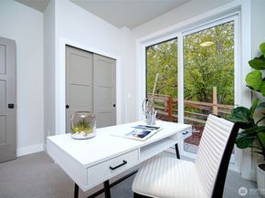 432 20th Ave, Kirkland WA 98033