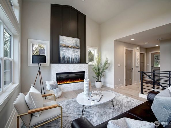 432 20th Ave, Kirkland WA 98033