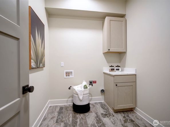 432 20th Ave, Kirkland WA 98033