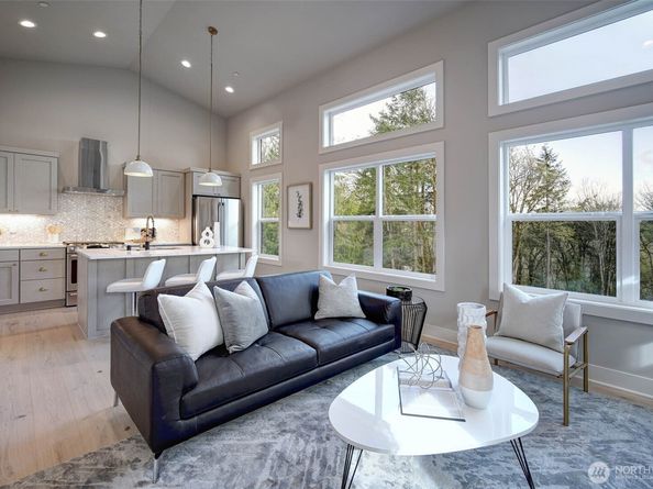 432 20th Ave, Kirkland WA 98033