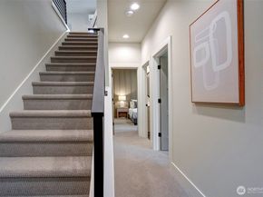 432 20th Ave, Kirkland WA 98033