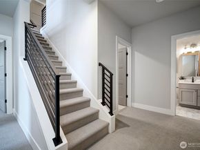 432 20th Ave, Kirkland WA 98033