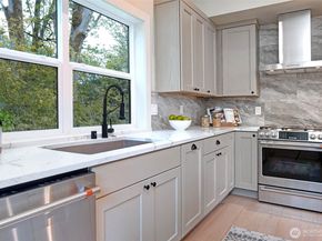432 20th Ave, Kirkland WA 98033