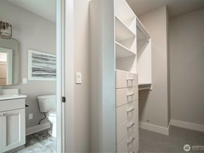 432 20th Ave, Kirkland WA 98033