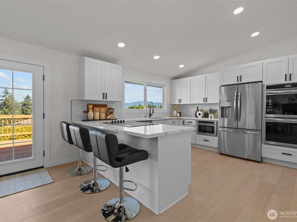 2606 170th Avenue SE, Bellevue WA 98008