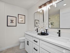 2606 170th Avenue SE, Bellevue WA 98008