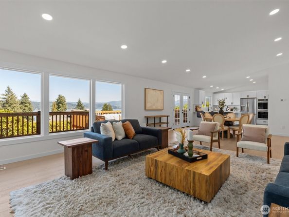 2606 170th Avenue SE, Bellevue WA 98008