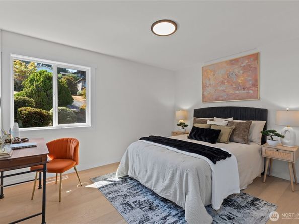 2606 170th Avenue SE, Bellevue WA 98008