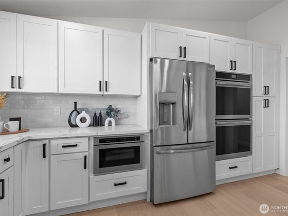 2606 170th Avenue SE, Bellevue WA 98008