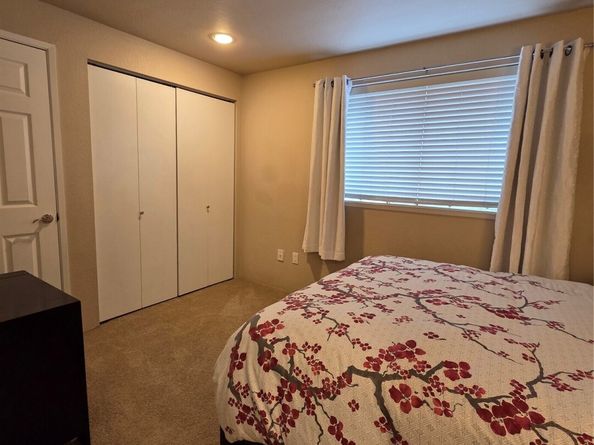 15708 Admiralty Way C, Lynnwood WA 98087