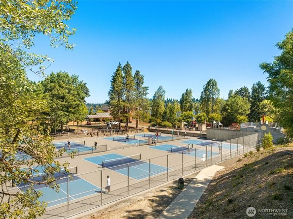 5044 Butterworth Road, Mercer Island WA 98040
