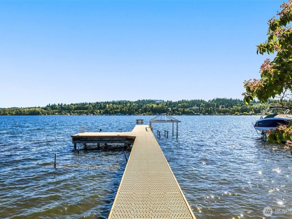 5044 Butterworth Road, Mercer Island WA 98040