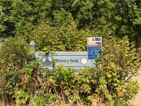 5044 Butterworth Road, Mercer Island WA 98040