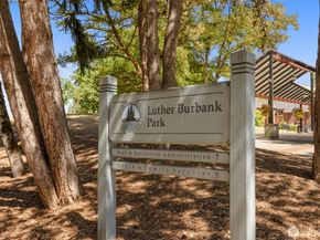 5044 Butterworth Road, Mercer Island WA 98040