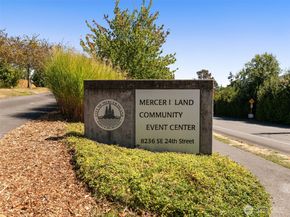 5044 Butterworth Road, Mercer Island WA 98040