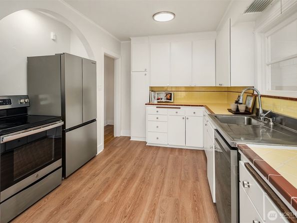 1244 NE 96th Street, Seattle WA 98115
