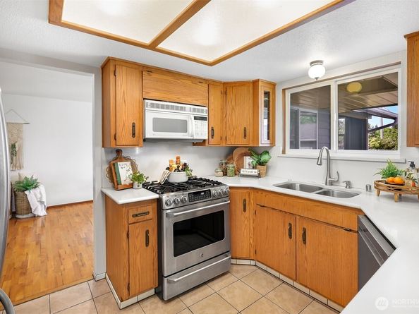 701 92nd Street SE, Everett WA 98208