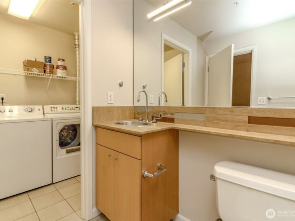 17 W Mercer Street 301, Seattle WA 98119