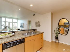 17 W Mercer Street 301, Seattle WA 98119