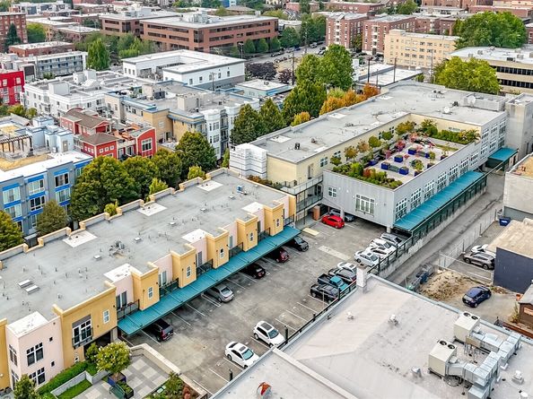 17 W Mercer Street 301, Seattle WA 98119