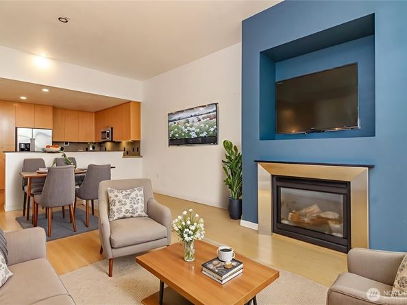 17 W Mercer Street 301, Seattle WA 98119