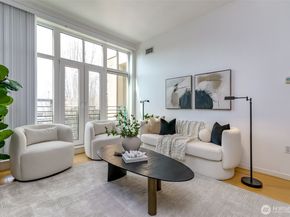 17 W Mercer Street 301, Seattle WA 98119