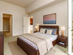 17 W Mercer Street 301, Seattle WA 98119