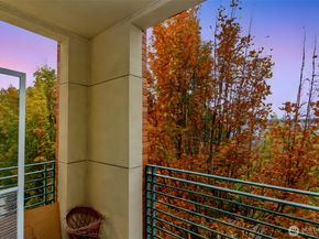 17 W Mercer Street 301, Seattle WA 98119