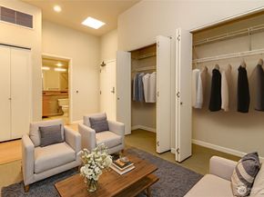 17 W Mercer Street 301, Seattle WA 98119