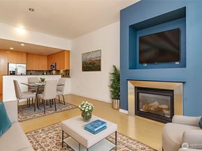 17 W Mercer Street 301, Seattle WA 98119