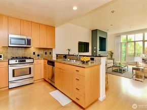 17 W Mercer Street 301, Seattle WA 98119