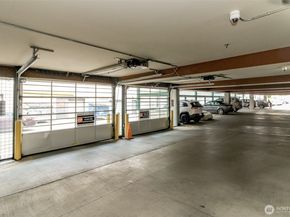17 W Mercer Street 301, Seattle WA 98119