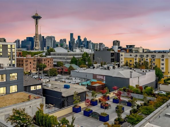 17 W Mercer Street 301, Seattle WA 98119
