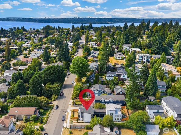 436 10th Avenue A, Kirkland WA 98033