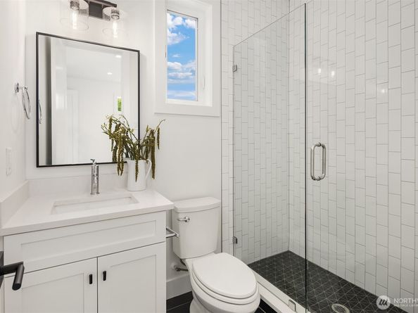 436 10th Avenue A, Kirkland WA 98033