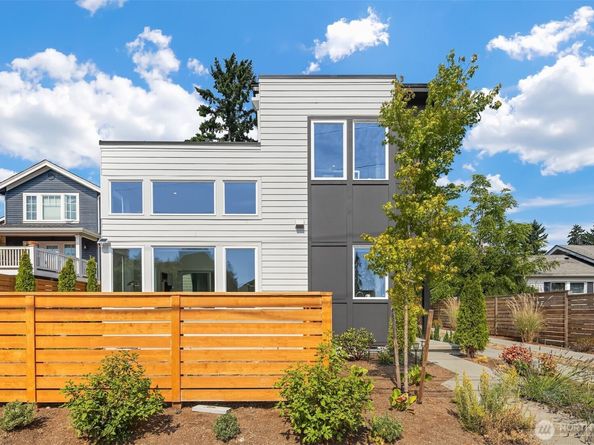 436 10th Avenue A, Kirkland WA 98033