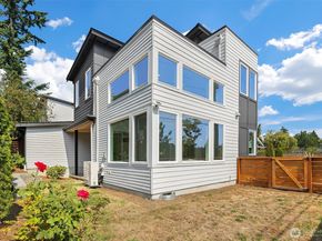 436 10th Avenue A, Kirkland WA 98033