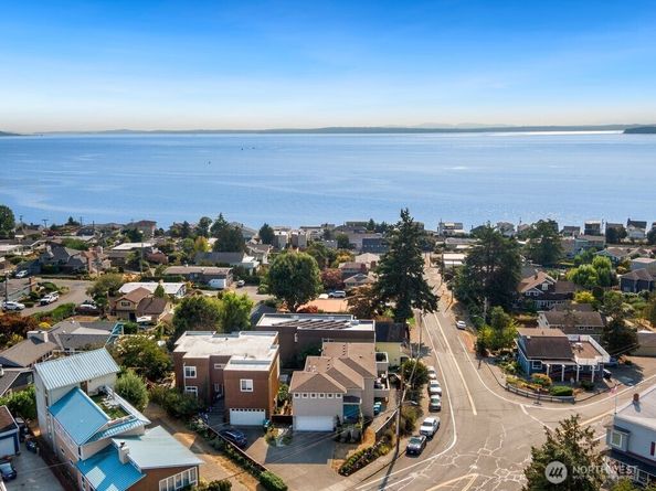 2343 NW 196th Street, Shoreline WA 98177