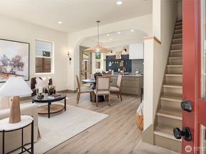 5033 25th Avenue SW C, Seattle WA 98106