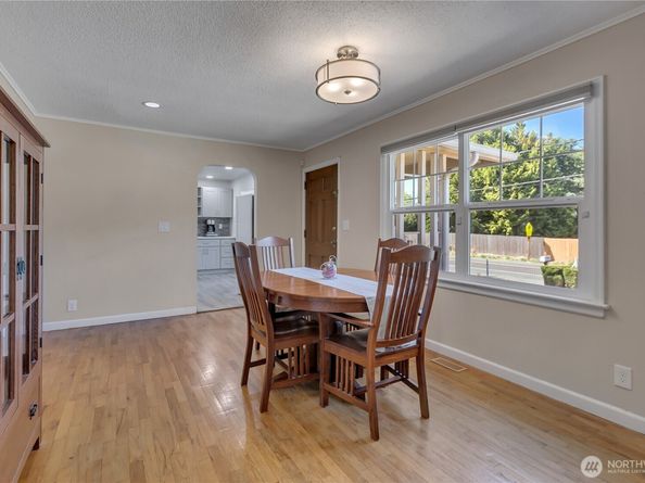 36526 28th Avenue S, Federal Way WA 98003