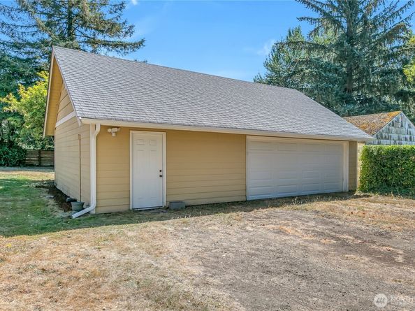 36526 28th Avenue S, Federal Way WA 98003